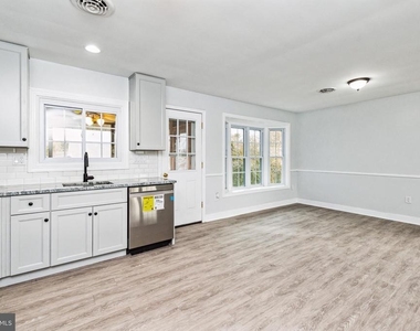130 Hahn Road - Photo Thumbnail 8