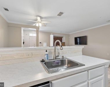 8745 Bright Meadow Court - Photo Thumbnail 10