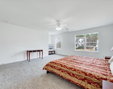 1005 Martin Bench Court - Photo Thumbnail 28