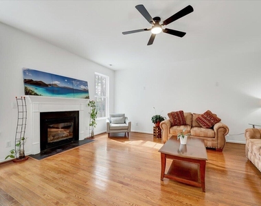 1005 Martin Bench Court - Photo Thumbnail 25