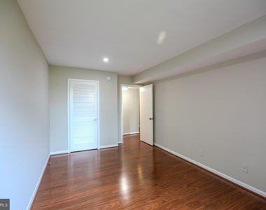 755 Fairview Avenue - Photo Thumbnail 27