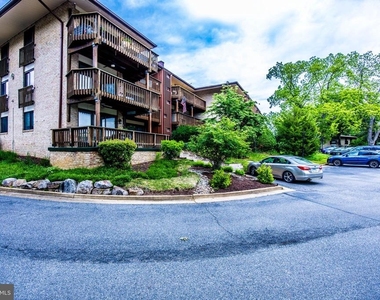 755 Fairview Avenue - Photo Thumbnail 45
