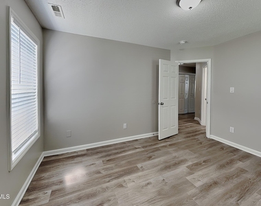 5112 Limewood Street - Photo Thumbnail 9