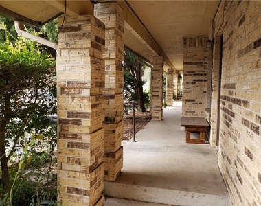 7800 Northcrest Blvd - Photo Thumbnail 31
