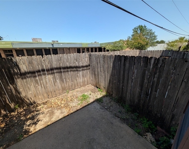 7800 Northcrest Blvd - Photo Thumbnail 28