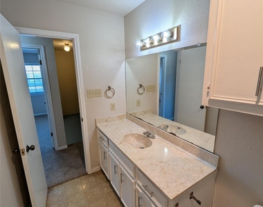 7800 Northcrest Blvd - Photo Thumbnail 19