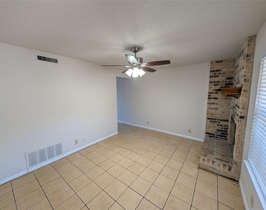 7800 Northcrest Blvd - Photo Thumbnail 12