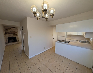 7800 Northcrest Blvd - Photo Thumbnail 7