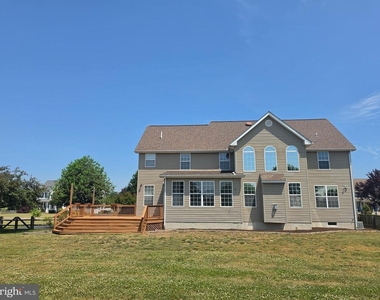 109 Masters Lane - Photo Thumbnail 9