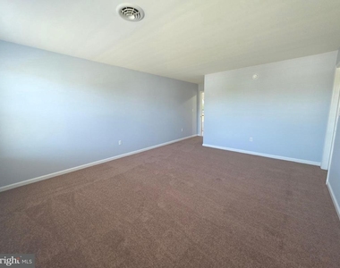 109 Masters Lane - Photo Thumbnail 48