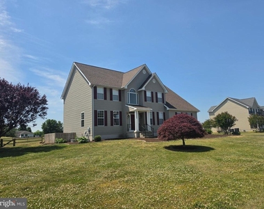 109 Masters Lane - Photo Thumbnail 2