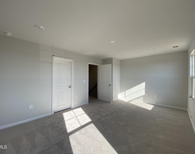 706 Gimari Drive - Photo Thumbnail 13