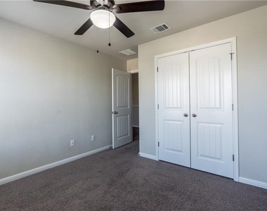 5649 Porano Cir - Photo Thumbnail 15