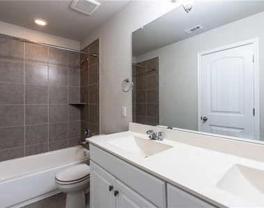 5649 Porano Cir - Photo Thumbnail 19