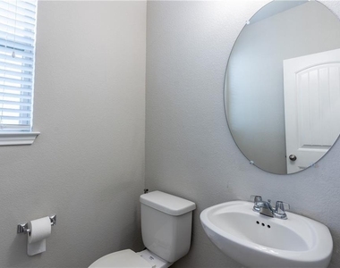 5649 Porano Cir - Photo Thumbnail 10