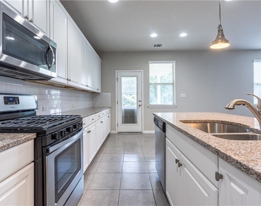 5649 Porano Cir - Photo Thumbnail 3