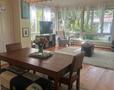 4825 Butterworth Place Nw - Photo Thumbnail 10