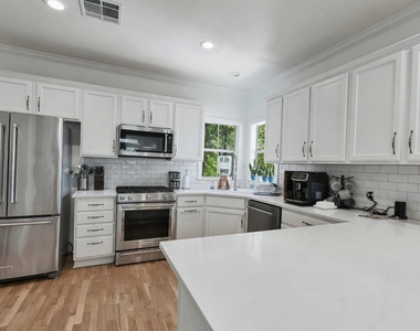 3602 S 2nd St - Photo Thumbnail 11