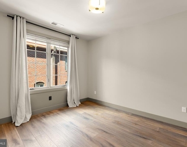 3220 Grace Street Nw - Photo Thumbnail 15