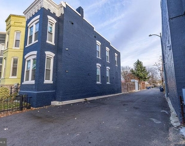1119 Montello Avenue Ne - Photo Thumbnail 33
