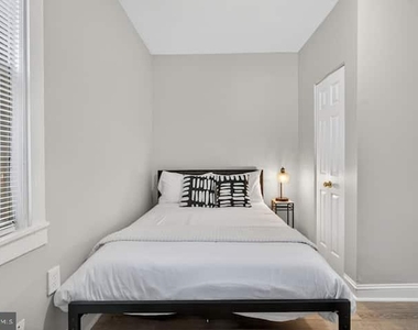 1119 Montello Avenue Ne - Photo Thumbnail 49