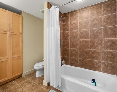 711 W 26th St - Photo Thumbnail 8