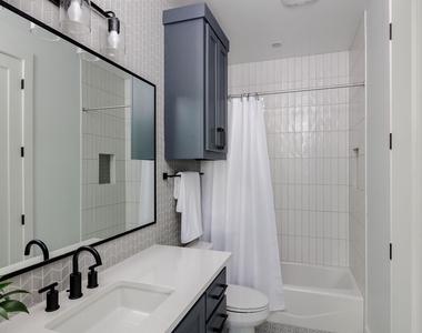 2504 Bluffview Dr - Photo Thumbnail 23