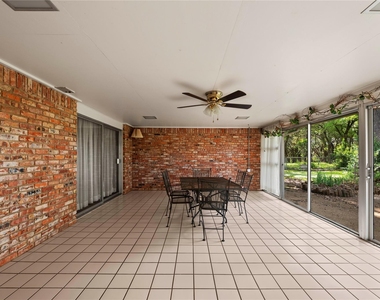 700 Shanklin Rd - Photo Thumbnail 30