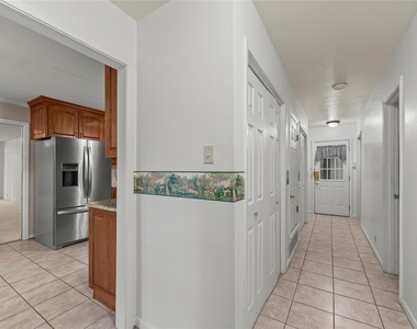 700 Shanklin Rd - Photo Thumbnail 22