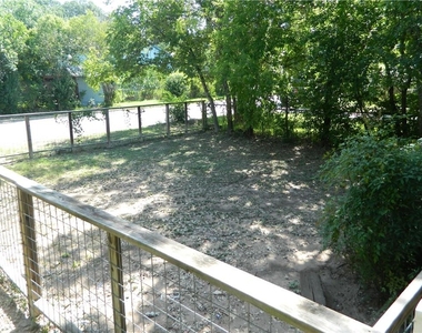4501 Lareina Dr - Photo Thumbnail 3