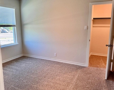 204 Steele Harbor St - Photo Thumbnail 22
