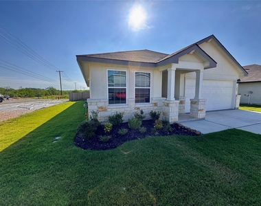 204 Steele Harbor St - Photo Thumbnail 5
