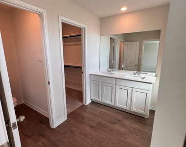 204 Steele Harbor St - Photo Thumbnail 29