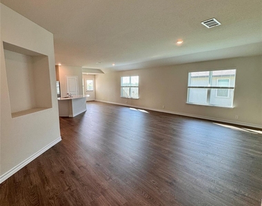 204 Steele Harbor St - Photo Thumbnail 33