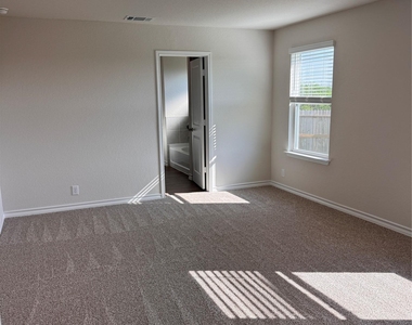 204 Steele Harbor St - Photo Thumbnail 27
