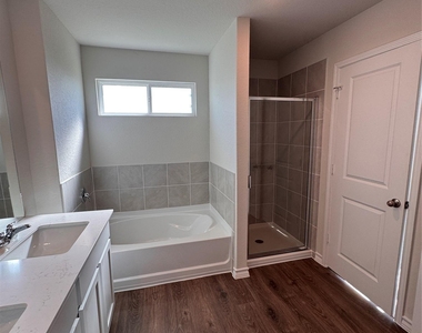 204 Steele Harbor St - Photo Thumbnail 31