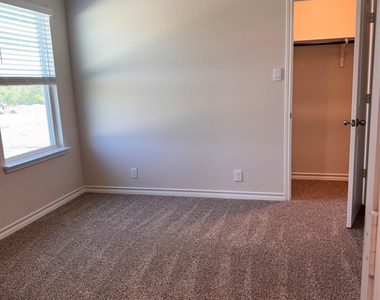 204 Steele Harbor St - Photo Thumbnail 10