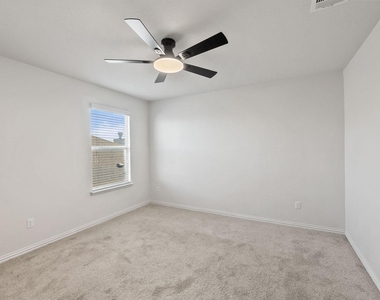 20017 Ploughshores Ln - Photo Thumbnail 30