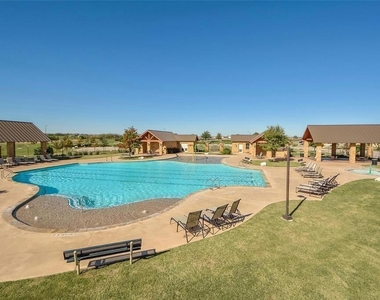 20017 Ploughshores Ln - Photo Thumbnail 39