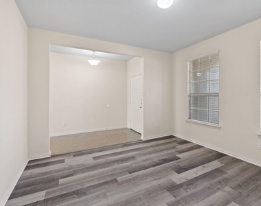 20017 Ploughshores Ln - Photo Thumbnail 4