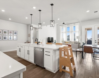 8201 Donnie Junction Way - Photo Thumbnail 9