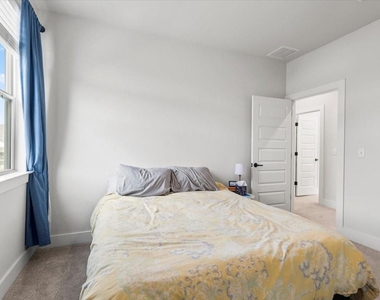 8201 Donnie Junction Way - Photo Thumbnail 24