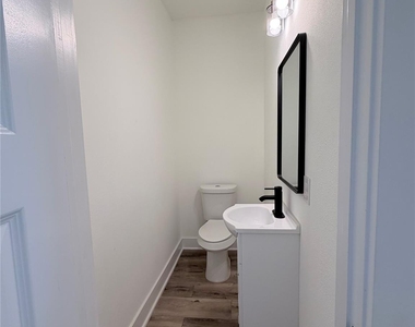 1417 Kramer Ln #2 - Photo Thumbnail 21
