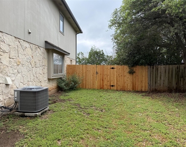 1421 Mojave Bnd - Photo Thumbnail 10
