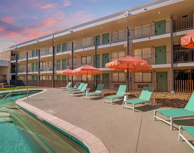 9220 N Interstate 35 - Photo Thumbnail 29