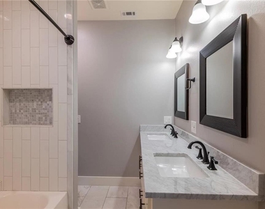 11727 Bell Ave - Photo Thumbnail 18