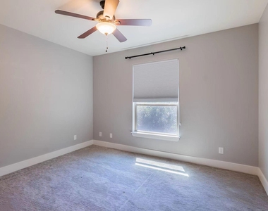 11727 Bell Ave - Photo Thumbnail 20