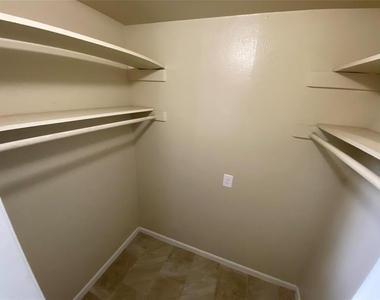 2402 Rio Grande St - Photo Thumbnail 1