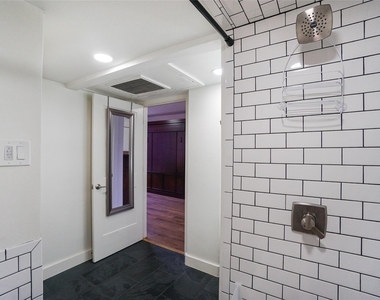1212 Guadalupe St - Photo Thumbnail 11
