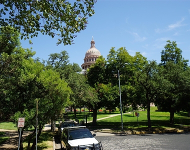 1212 Guadalupe St - Photo Thumbnail 20